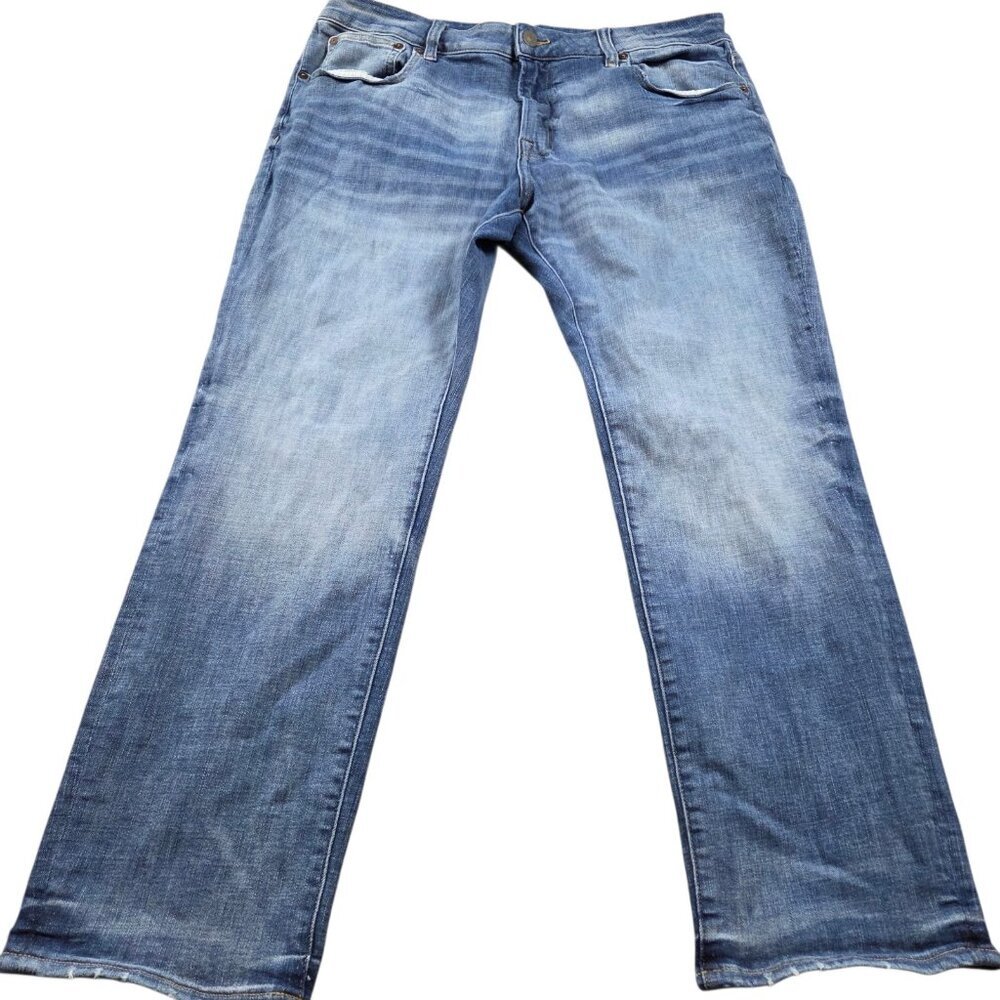American Eagle Jeans Mens 36x28.5 Tag 36x30 Medium Wash Slim Straight Leg
